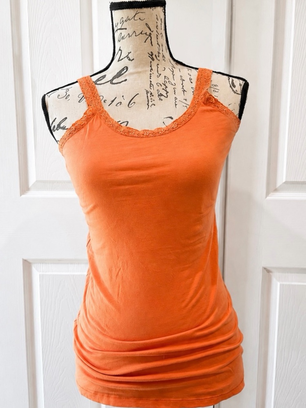 Y2K Scanty Women’s Tangerine Orange Lace-Trim Camisole Tank Medium 🍊
